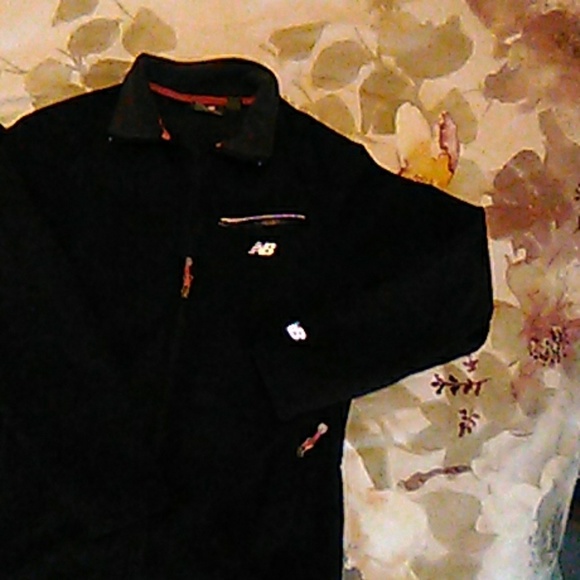 New Balance Jacket - Picture 2 of 4